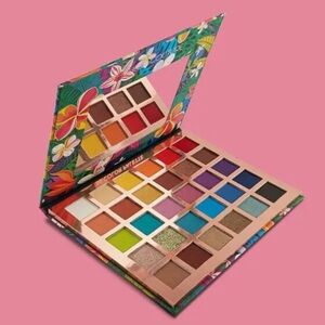 Rachel Couture 30 Pan Colorful Woodstock Eyeshadow Palette NEW
